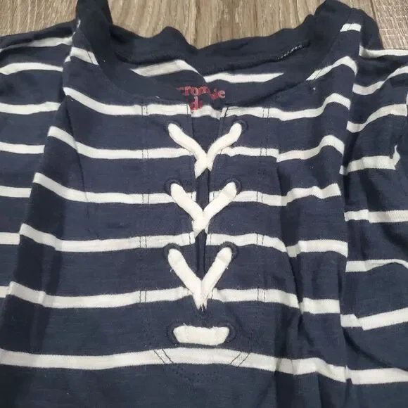 Girls Abercrombie Kids Long Sleeve Shirt Size 13-14 Navy and White Striped Shirt - Picture 3 of 5